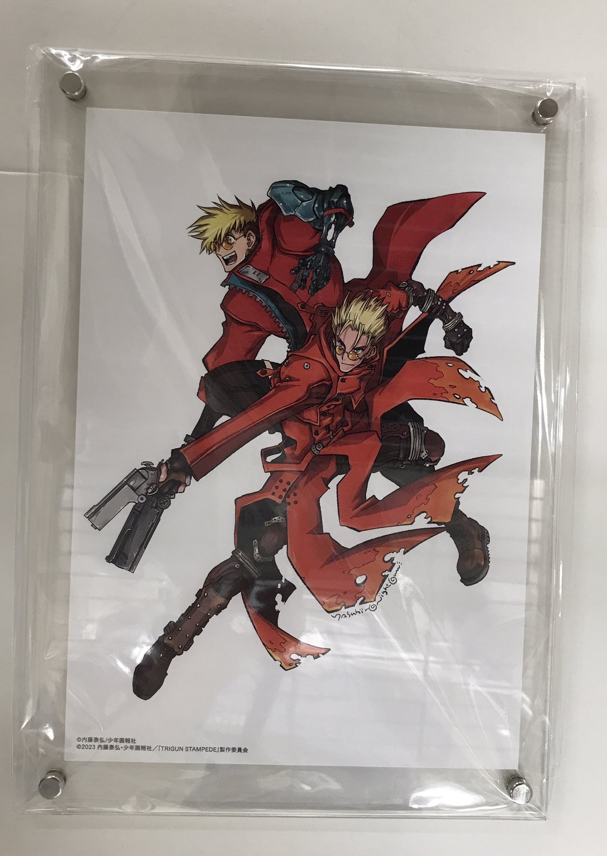 トライガン 内藤泰弘先生 アクリル 額装入り 複製原画 トライガン 内藤泰弘先生 アクリル 額装入り 複製原画 Amazon.co
