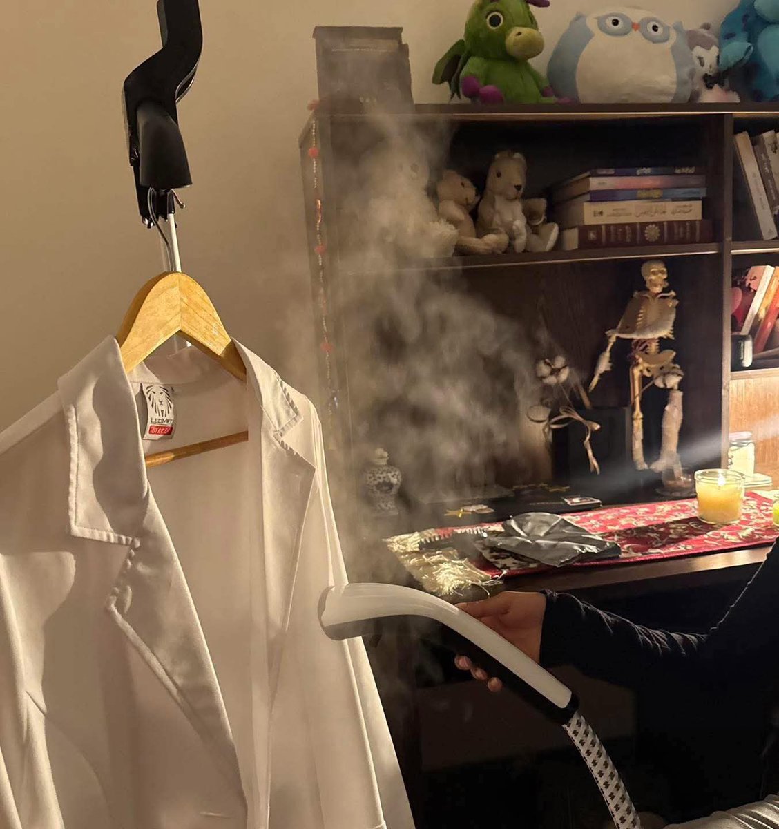 من أجمل ما نُقل عن الإمام الشافعي رحمه الله في الطب:

“لا أعلم علماً بعد الحلال والحرام أنبل من الطب.💊🩺🩹