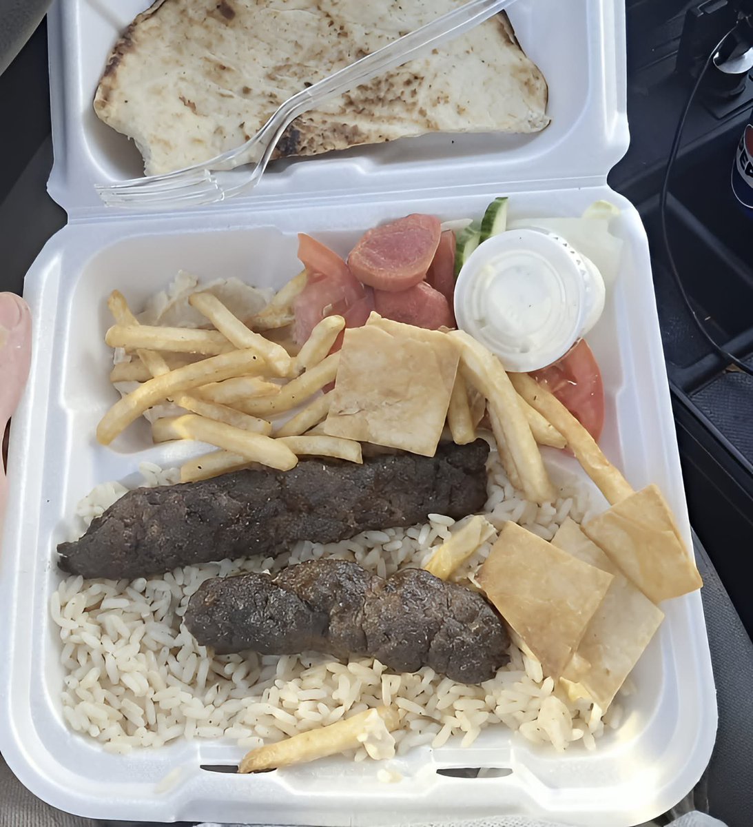 killmefam's tweet photo. 8 quid kebab meal proper nice proper bargain https://t.co/eeJVGGn6Ru