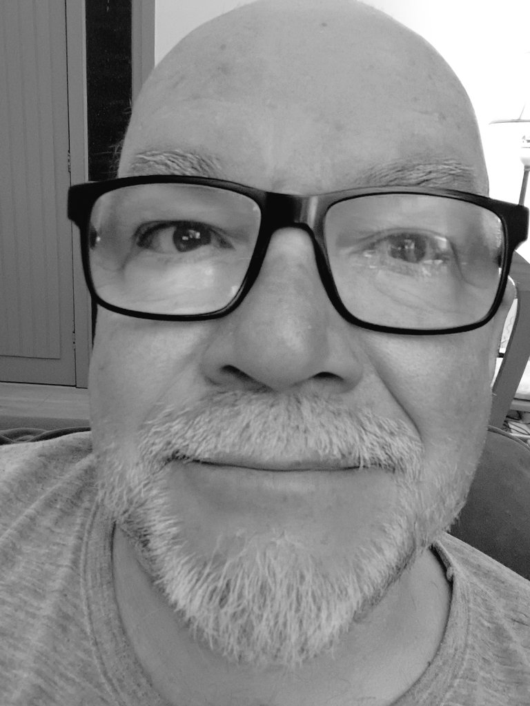 ArizinhoT's tweet photo. NA SOMA DE TUDO

Percebo que o tempo não é inimigo  — é professor. Ele mostra que não precisamos de grandes feitos para marcar nossa passagem, pois basta viver com efetiva presença no aqui e agora, porque é nesse intervalo que mora a eternidade. https://t.co/WUYbGKuri0