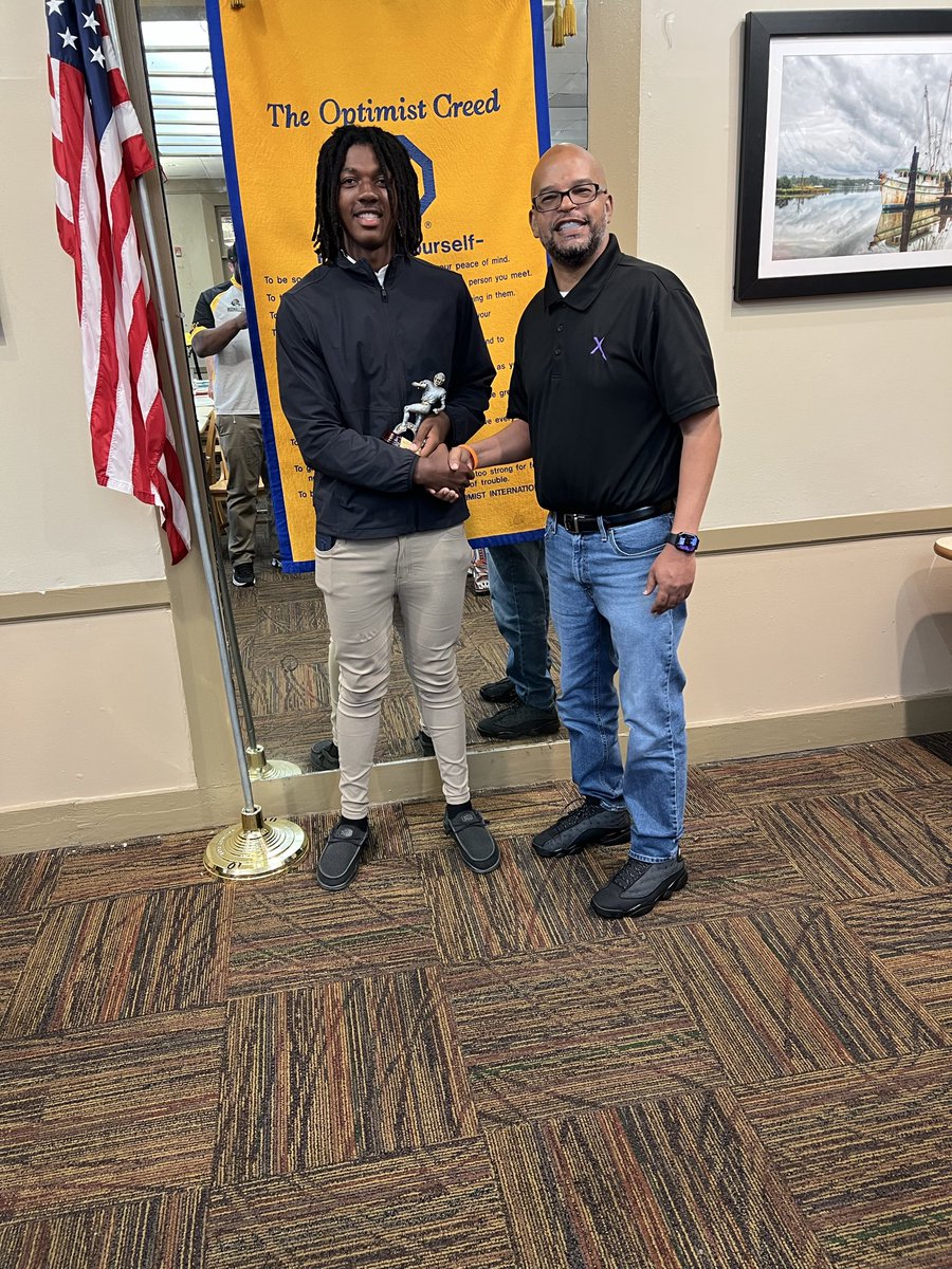 <a href="/Alvindinkins5/">Alvin Dinkins</a> <a href="/JaylenS_4/">Jaylen Scott 27’</a> <a href="/coachcook55/">Coach Markus Cook</a> <a href="/AC_BIG12AU/">Antonio Coleman</a> <a href="/ghick19/">19</a> <a href="/CoachJonMitch/">Coach Mitchell</a> <a href="/WHYNOTWHS/">Williamson Lions Football</a> Congratulations on a historic night‼️‼️👏🏽👏🏽💪🏽💪🏽🏈🏈