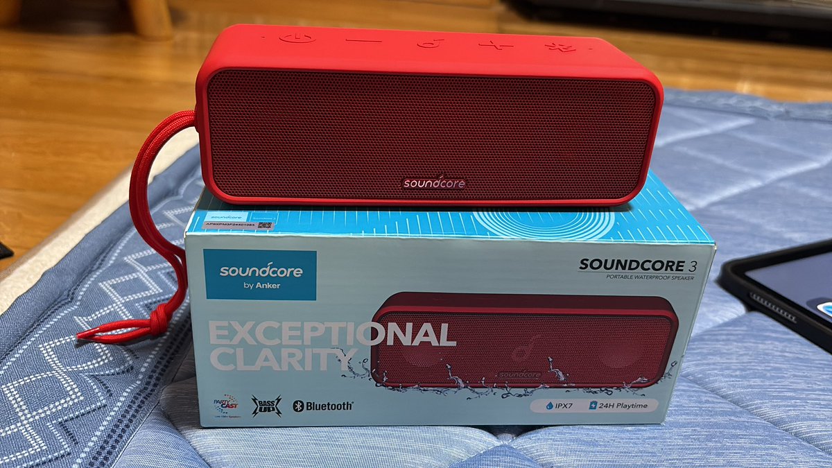 anglerkazu's tweet photo. お疲れ様でございます😃
🚚で使ってたBluetoothスピーカーが壊れたので、soundcore3をGET👍
意味不明なんだけど、うちのギガはほとんどがiPadとBluetooth接続不可能😑
iPhoneはOKはなぜ?
裏番のiPadAirもダメだって🤔
今日も夕方から仕事です🚚
今週も宜しくお願いします😊
#ANKER
#soundcore3 https://t.co/UGPOkDqgt6