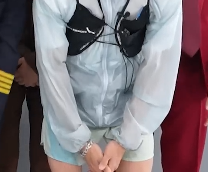 wooyomuffin's tweet photo. SHORTS???????? I feel like a victorian man rn oh my god I started hyperventilating they are so short https://t.co/pxeJDfv2fM