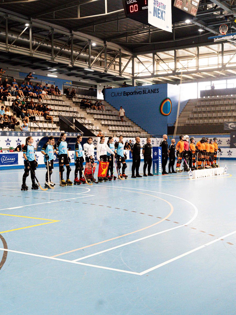 EurockeyCup's tweet image. 𝐋𝐀𝐒 𝐏𝐑𝐎𝐓𝐀𝐆𝐎𝐍𝐈𝐒𝐓𝐀𝐒 𝐃𝐄 𝐋𝐀 𝐅𝐈𝐍𝐀𝐋 𝐅𝐄𝐌𝟏𝟕 𝟐𝟎𝟐𝟓 🏆

#EurockeyCup #BeTheNext