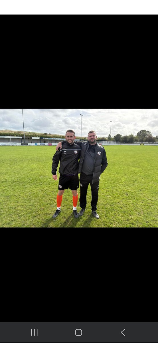 Mark Lynch became the all time appearance maker for the Soldiers last weekend, taking over club legend Steve Nutter. 

258 games 150 goals, winner of numerous individual awards and the captain for all the 5 trophies we have won 🏆🏆🏆🏆🏆 (1 of 5 players)

Soldiers Royalty 👑 🧡