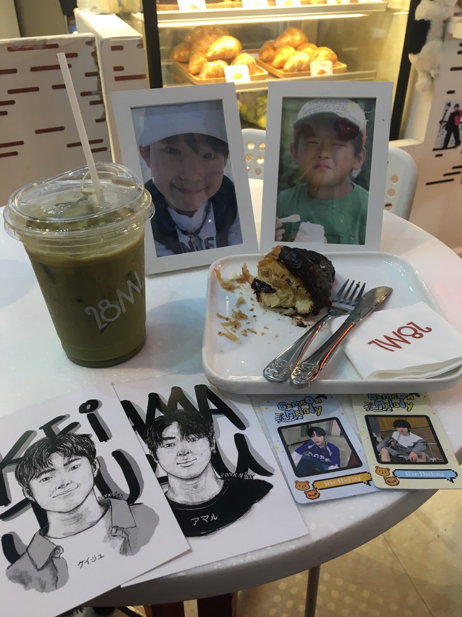 llunlnwza555's tweet photo. มาหาแล้วจ้าเด็กๆ แอบกินขนมไปแล้วเพิ่งนึกได้ ใครอยากมา มาตอนนี้ได้เลยค้าบบ น่ารักทุกสิ่งอย่าง #GameOnMelody https://t.co/BkX9zkzxBr