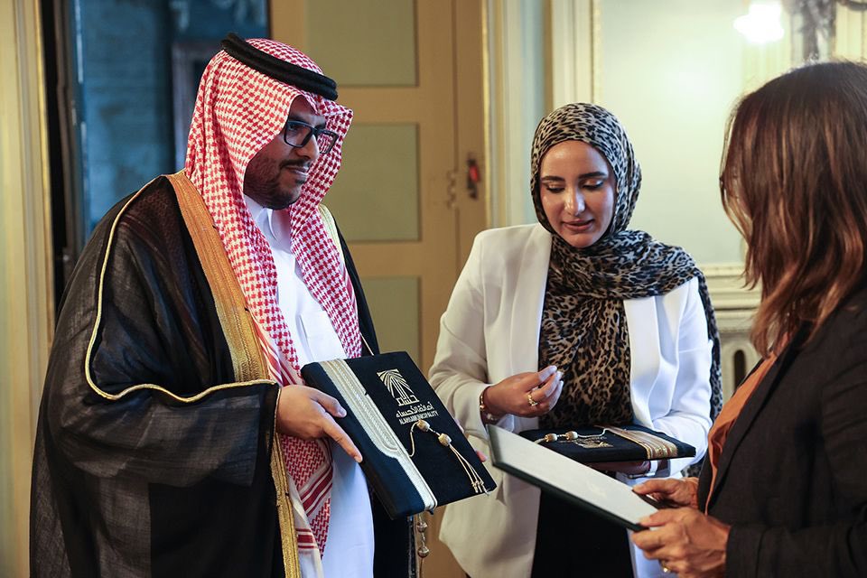 تعتز <a href="/MazeejSA/">مزيج للاستشارات | MPCC</a> بتنظيم زيارة وفد رسمي إلى مدينة تورينو الإيطالية، لبحث التعاون في الابتكار الحضري والبنية التحتية الذكية.
تأتي هذه الزيارة في ضوء المساهمة بتحقيق مستهدفات@saudimomrah في بناء ونقل المعرفة، وتطبيق أفضل الممارسات الدولية كمرتكز رئيسي للوزارة.
#الأحساء #الابتكار #مزيج