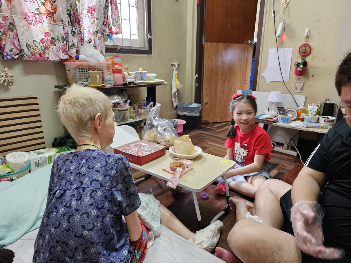 มาเยี่ยมอาม่าค่ะ