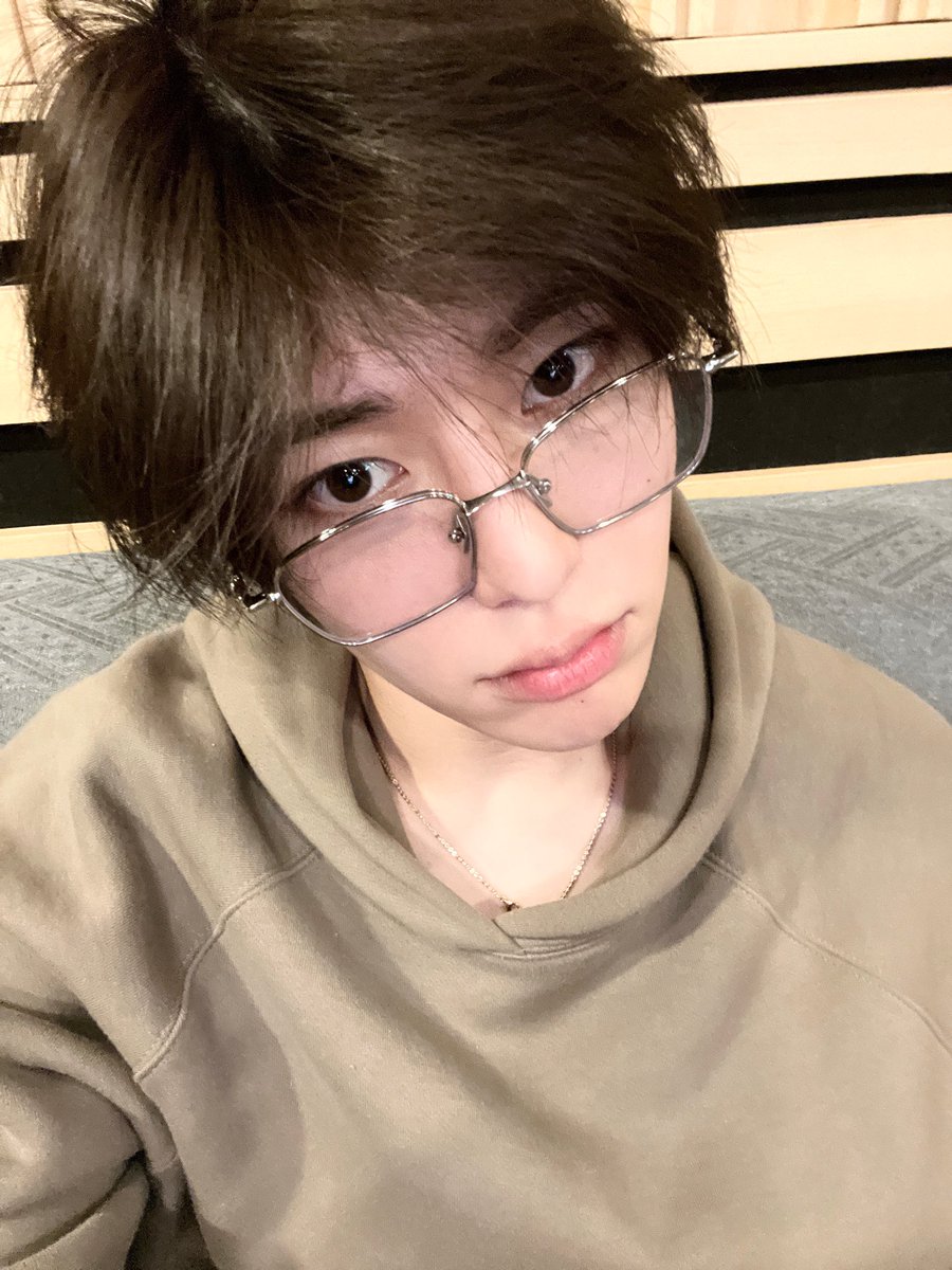 치치💜 tweet media