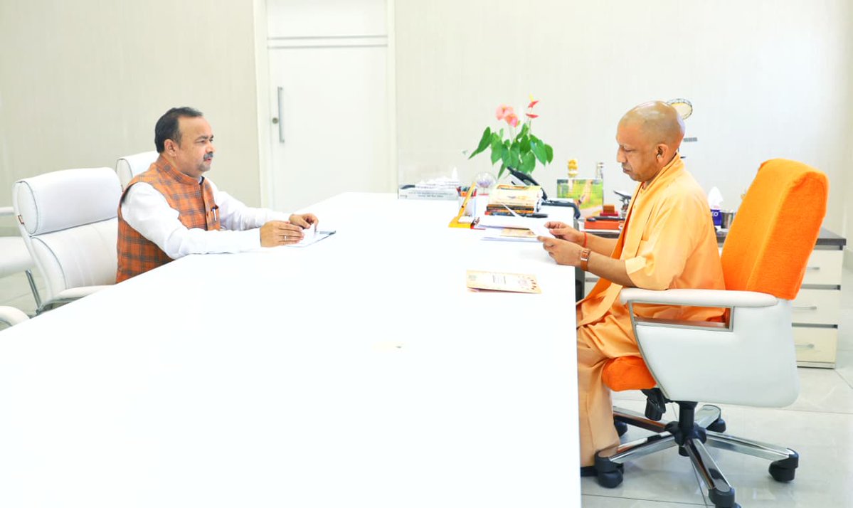 Yogi Adityanath Office (@myogioffice) on Twitter photo मुख्यमंत्री श्री <a href="/myogiadityanath/">Yogi Adityanath</a> जी महाराज से आज लखनऊ में उत्तर प्रदेश सरकार में माननीय राज्य मंत्री (स्वतंत्र प्रभार) श्री जे.पी.एस. राठौर जी ने शिष्टाचार भेंट की।
<a href="/JPSRathoreBJP/">JPS Rathore BJP</a> मुख्यमंत्री श्री <a href="/myogiadityanath/">Yogi Adityanath</a> जी महाराज से आज लखनऊ में उत्तर प्रदेश सरकार में माननीय राज्य मंत्री (स्वतंत्र प्रभार) श्री जे.पी.एस. राठौर जी ने शिष्टाचार भेंट की।
<a href="/JPSRathoreBJP/">JPS Rathore BJP</a>