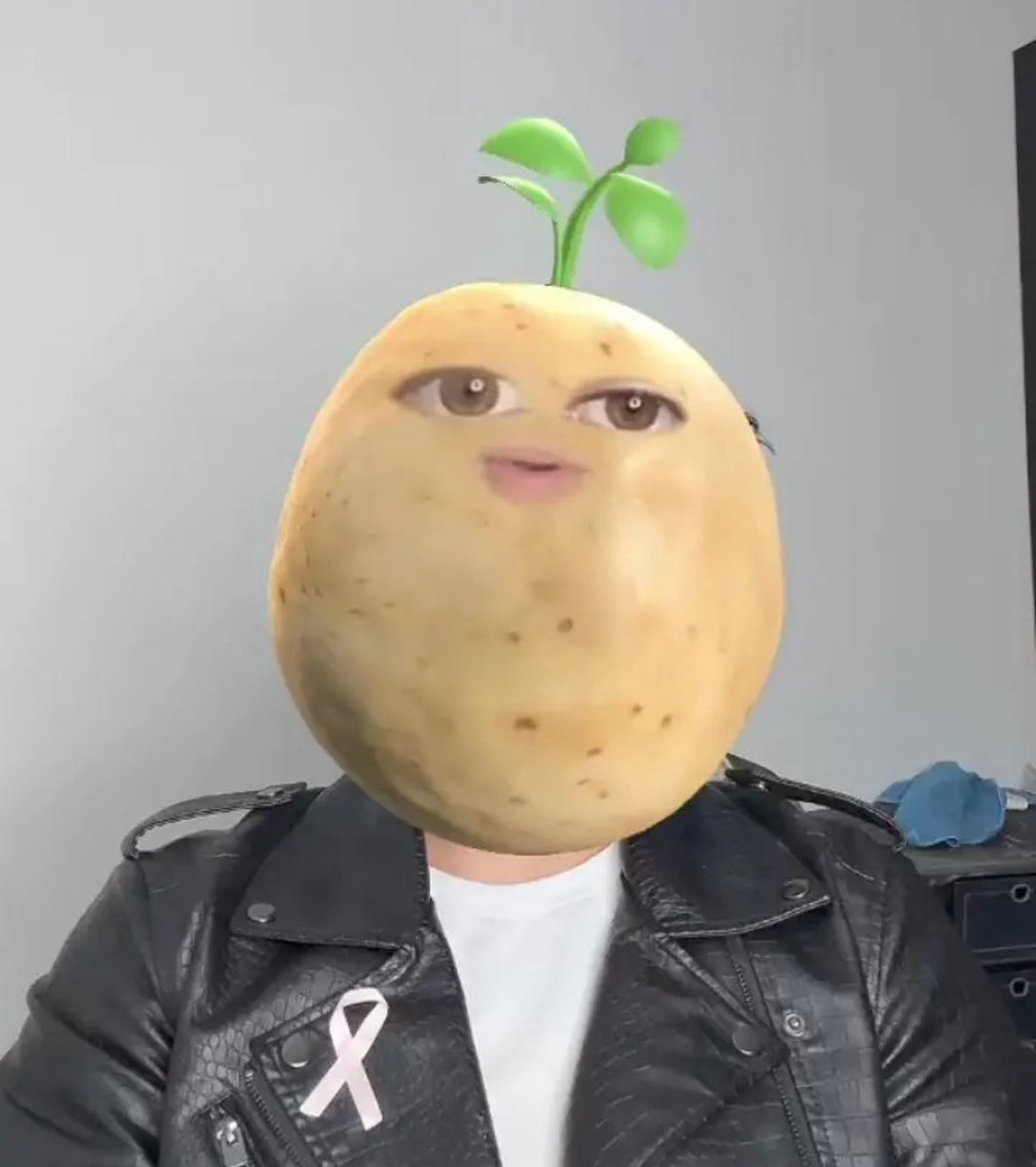 nightowkat's tweet photo. @trashaccpr LA PAPA AJAJAJAJ https://t.co/8ryvnrmNQW