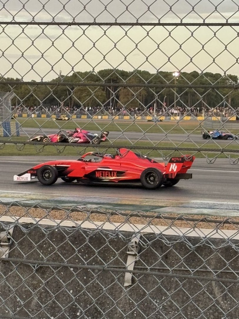 cris 59279 tweet media