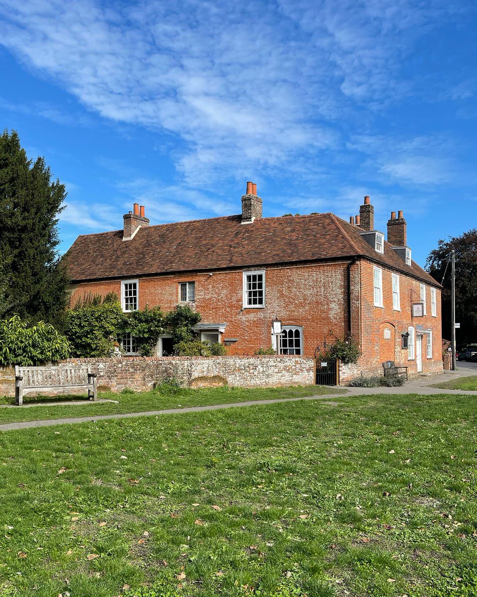 🥾 One week until our next round of Guided Chawton Village Walks! 
 
👣 Join us for an autumnal stroll around Chawton, the village Jane Austen knew and loved. 
 
🔗 Walks run at 11:30am and 2pm on Sunday 12 October 2025. Book your spot: janeaustens.house/visit/whats-on/