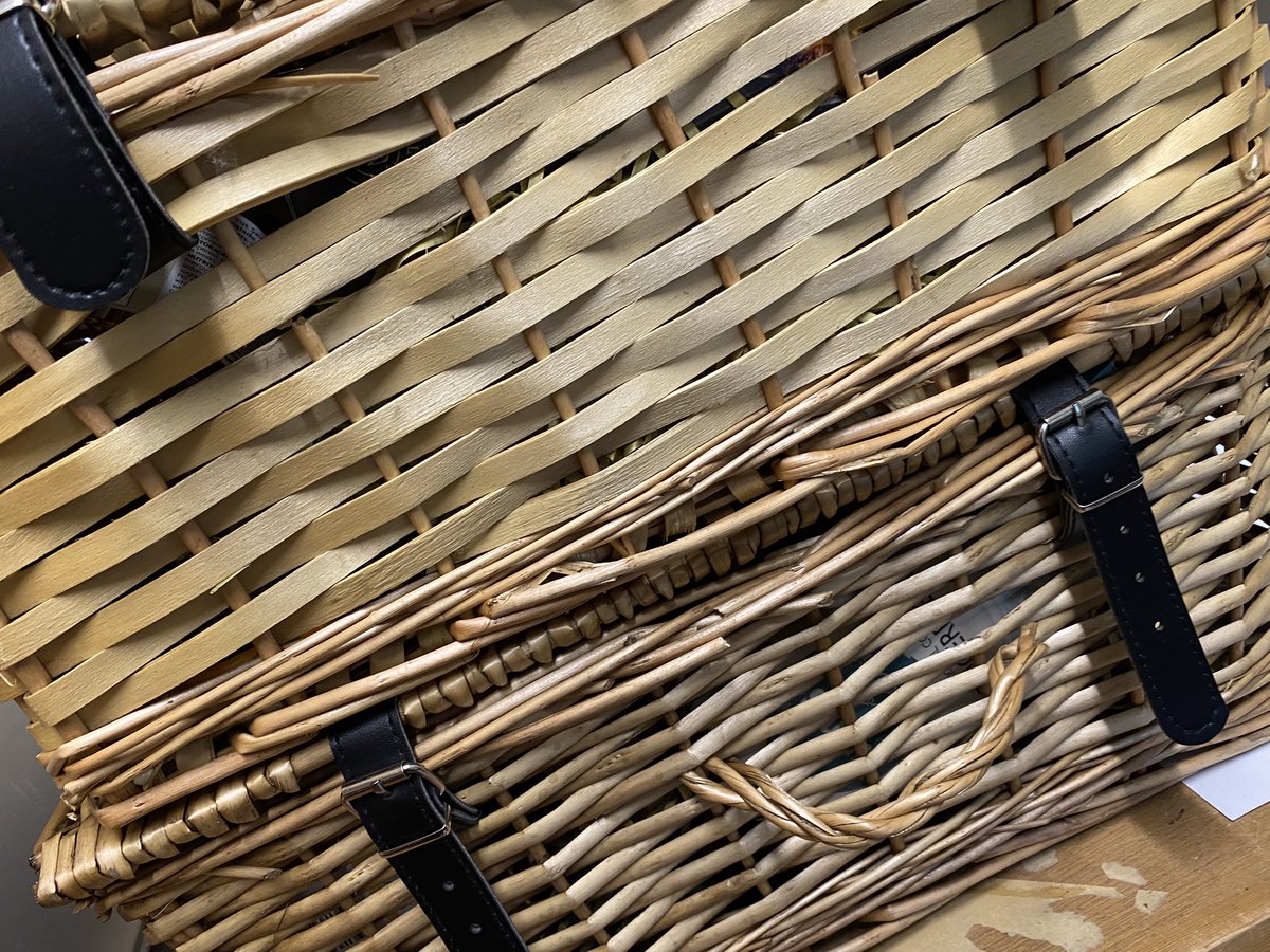 Kreslu Police Charity tweet media