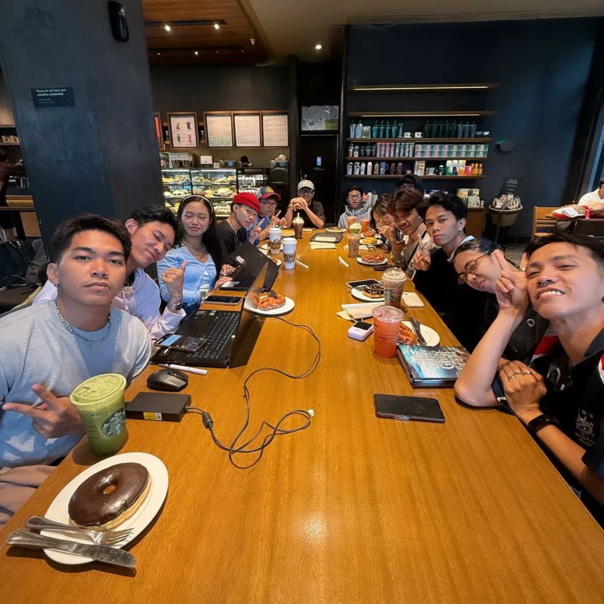 highpower2016's tweet image. General Meeting. Something&apos;s cooking ✨☕🍵

#meeting #highpower2016 #hpcertified