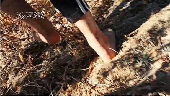 All_QURASHI_8's tweet image. خدا کی قسم مجھے ڈر ہے کہ خدا مجھ سے پوچھے گا جب تم پر جہاد فرض ہوا تو تم نے کیا کیا جب یہ لوگ لڑ رہے تھے تو تم نے دین کو کیا پیش کیا کیا میں نے یہ نہیں کہا تھا کہ ’’تم پر لڑنا فرض کیا گیا ہے حالانکہ یہ تمہارے لیے ناگوار ہے