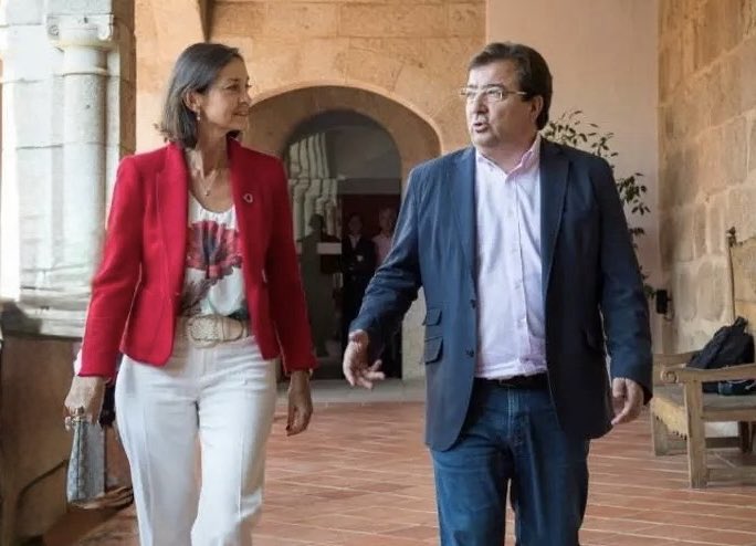 Se nos ha ido un amigo y un compañero, Guillermo Fernández Vara.

Su ejemplo de honestidad, compromiso y cariño por la gente quedará siempre con nosotros. Gracias por enseñarnos lo que significa hacer buena política desde la cercanía y el corazón.

Un abrazo enorme a su familia y