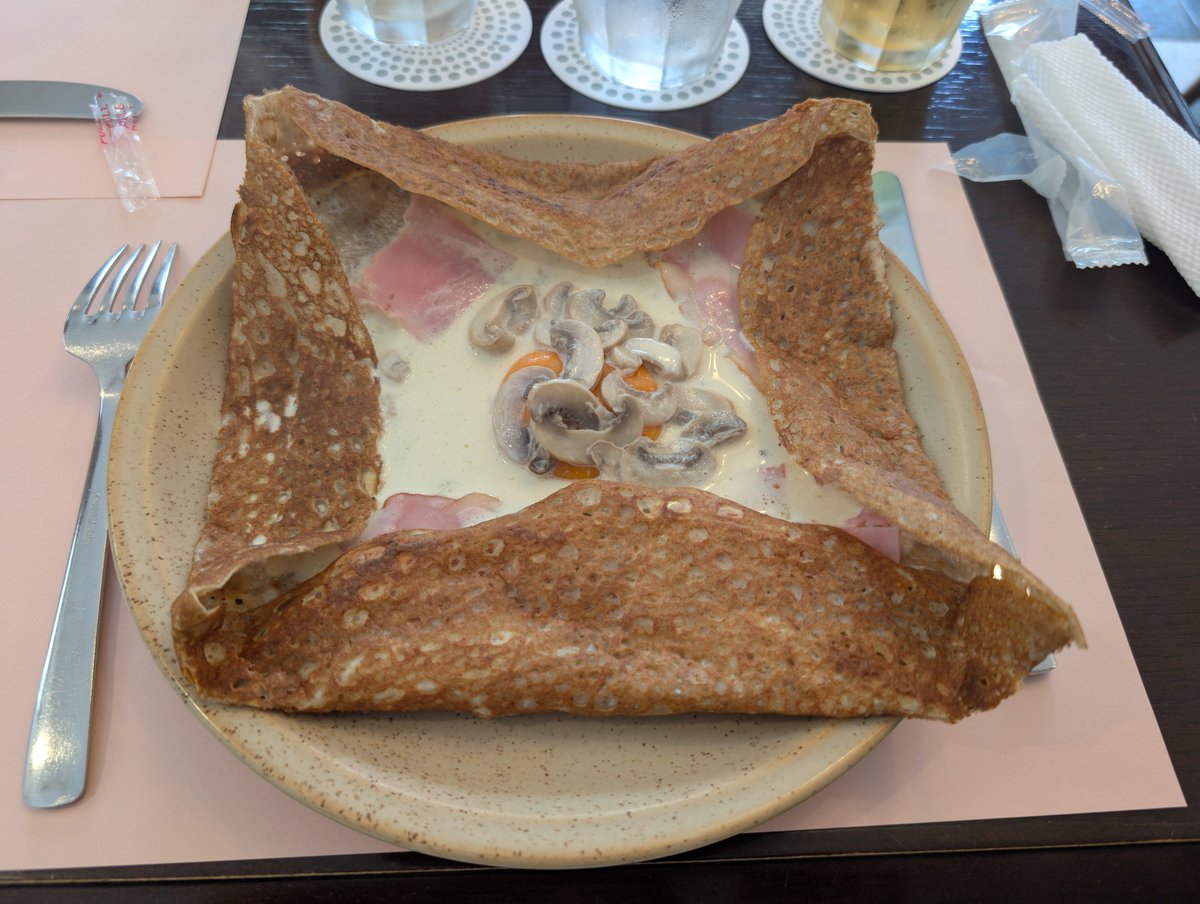 初めて、カレットなるものを食べた