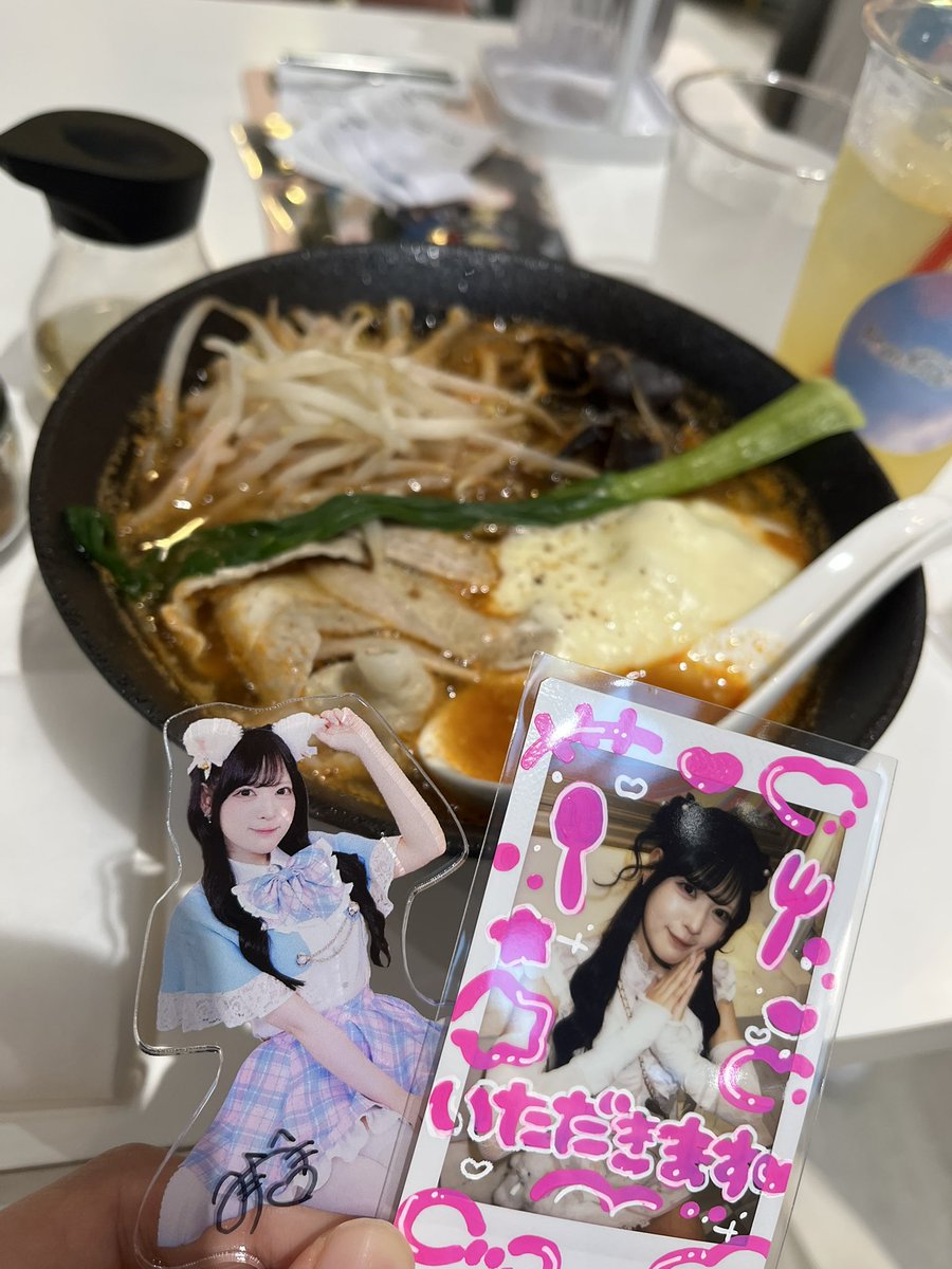 nnmy_3104's tweet photo. みやこあ天才なの🥹🤍🩵🩷 https://t.co/53zc25QfFT