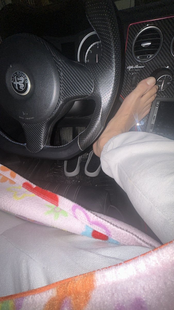 master_dar83281's tweet photo. THE BLACK CAR 😈👹
#findom #slave #moneyslave #master #imboss #fetish #fetishcar https://t.co/vZBzDE3XGx