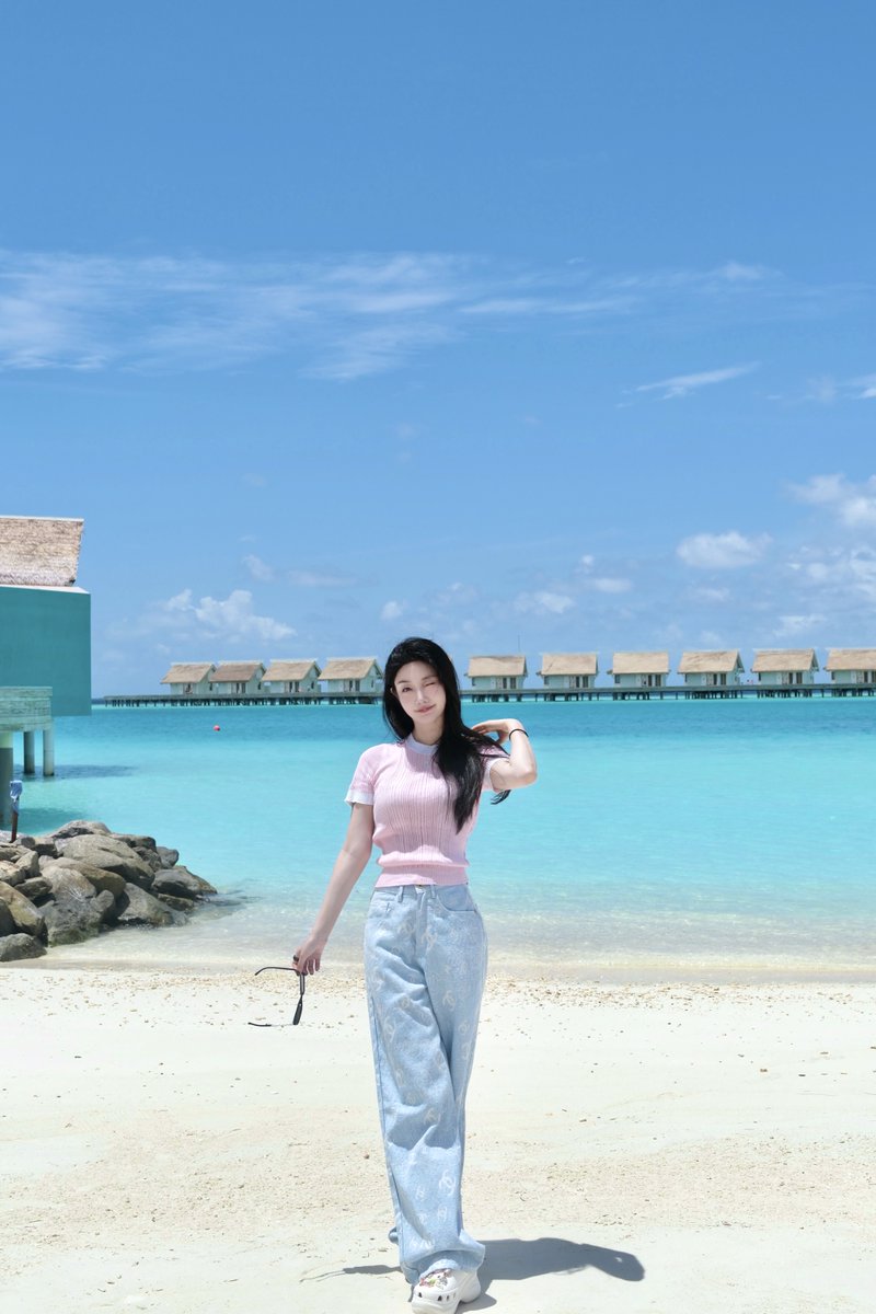 国庆过完回来一看天塌了。。。🙃

<a href="/MSX_CN/">麦通MSX</a> 换币质押 没赶上
发现钱包币跌了🙃🙃🙃
不过这样也好
可以重新打新币可能又是一波财富密码

还有说今年赚400个600个的
看了一眼年账单
今年花费一百个
怎么还亏了300个🙃
我：？

唯一值得安慰的是打开 #okx 钱包发现钱变多了
原来是之前的Wallet返佣。。