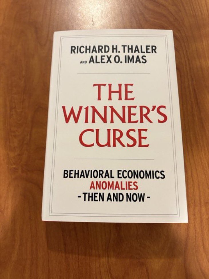 Thobava's tweet image. 📚 There are books you shouldn’t miss… and then there are books you REALLY shouldn’t miss.  
This one belongs to the second category!  #BehavioralEconomics #Nudge #BehavioralScience #Anomalies #Decision