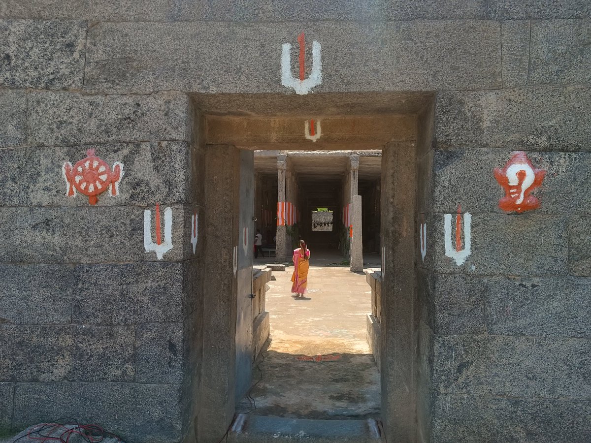 rajarajacholan's tweet photo. #gingeefort VenkataRamanar #temple🙏🙏 https://t.co/Ii5rtx9P6C