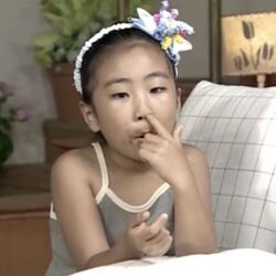 향수 선물받은거 약속있을 때나 한 두번 쓰고 안 쓰는 사람