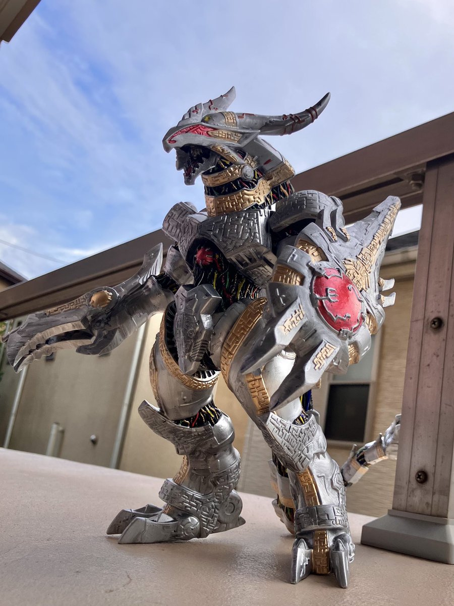 ウルトラ怪獣ソフビ　ギャラクトロン　リペイント完成品 バンダイ製ウルトラ怪獣DX #ギャラクトロン リペイント。#ウルトラマン
