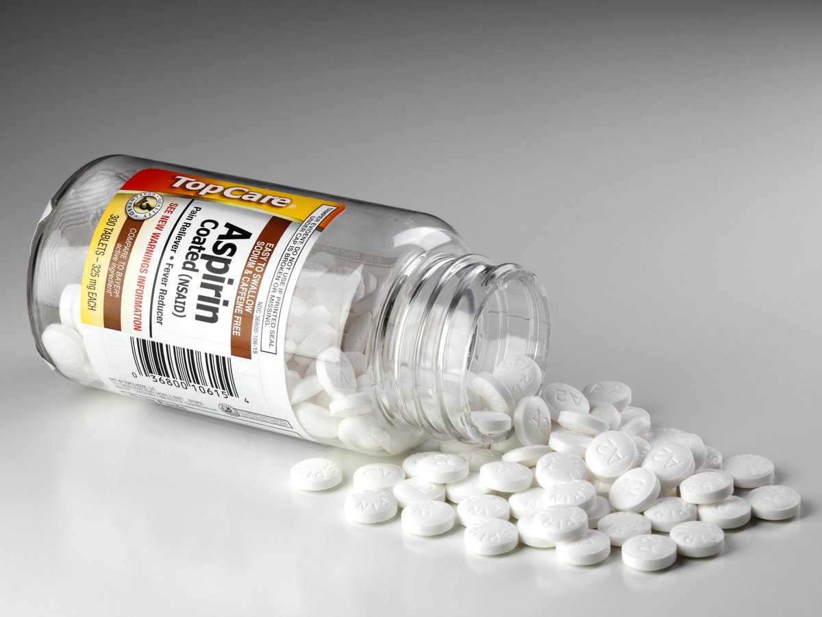 InsideOurBodies's tweet photo. Doctors stunned by a cheap drug’s power against #colon_cancer.
A #Scandinavian clinical trial has revealed that low-dose #aspirin can halve the risk of #colon and rectal cancer recurrence in patients with specific genetic mutations.
https://t.co/7Iu4TVHhOD https://t.co/pkxVLdE9u0
