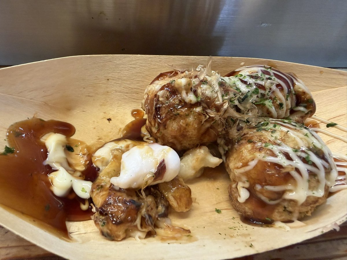 waroshidesu0318's tweet image. 大阪に来たから！🤤
タコ🐙デカくてトロトロ美味い😋
#はなだこ #たこ焼き