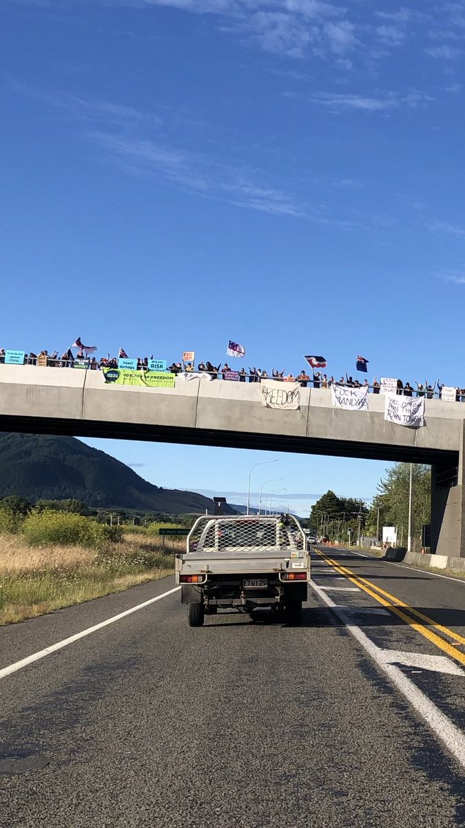 <a href="/Gus_FringCartel/">Saul and Sometimes Skyler ☮️</a> And all of those that cheered us on, all the way down. Still puts a lump in my throat ❤️