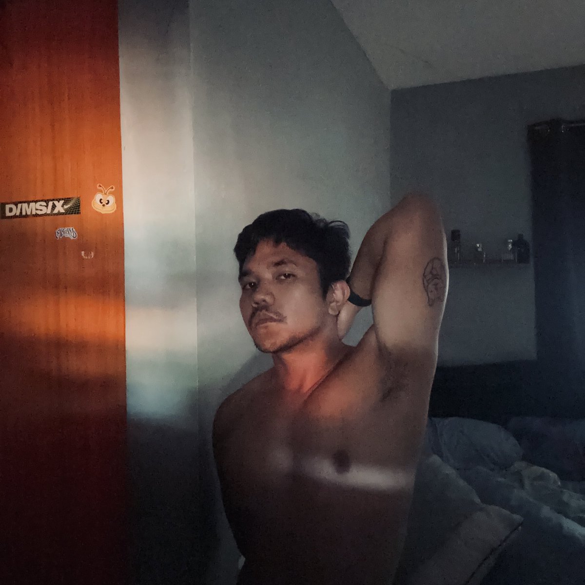 TitoBabyBCD's tweet photo. Just stretching. #pitober https://t.co/us8qxPibAU