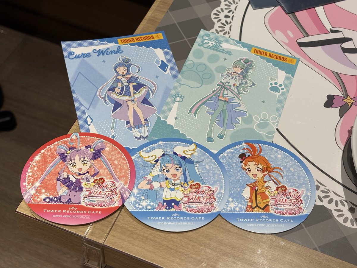 HIMESAMA_1003's tweet photo. キミとアイドルプリキュア
タワーレコードカフェ 交換

譲 ポストカード
ウィンク、リリアン

コースター
キュンキュン、スカイ、ウィング

求 ポストカード
キッス、ワンダフル、プリズム、マジェスティ

コースター
キッス、プリズム、マジェスティ

大阪での手渡しか郵送。 https://t.co/4EQjheFSzK