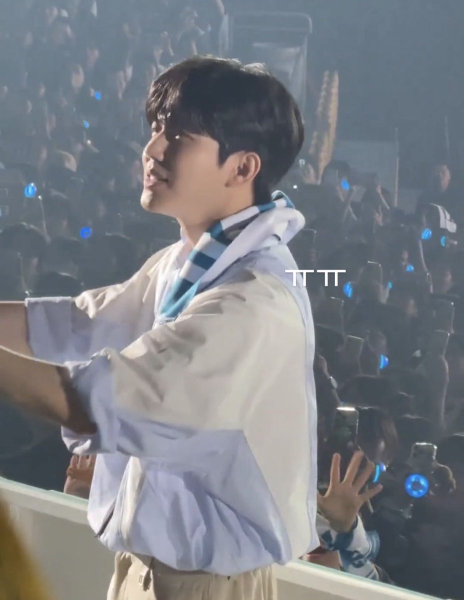 저도1열폰카제출합니다💕🫳🫳🫳