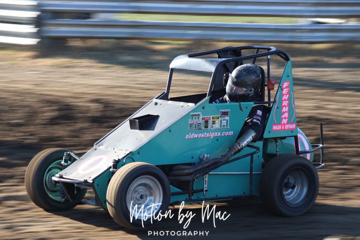 ICRacin's tweet photo. It was a double feature night at Tony Stewart Speedway with the All Star TQ's!

Isaac finished 8th in feature one and 5th in feature two in the Goff Racing O car. https://t.co/wkwMVBMm00