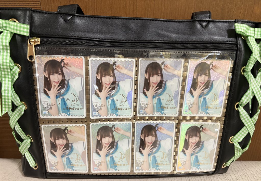 鈴木愛奈　ステッカー 鈴木愛奈 1stミニアルバム「initium」発売記念ラッフルくじ | RAFFLE