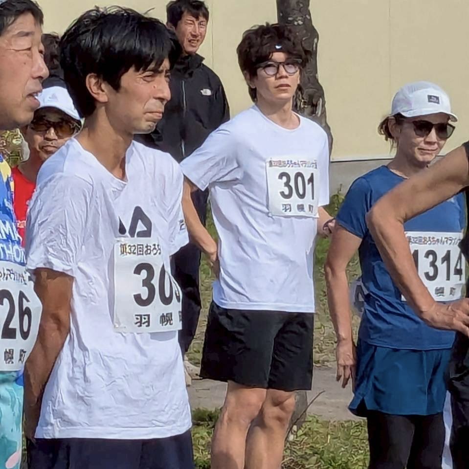 MarchBlueSpring's tweet image. 初めてのマラソン大会、第1位でした！！🥇
10km（18歳〜39歳） 48分10秒

やっと作曲に集中できるぞー！！😎