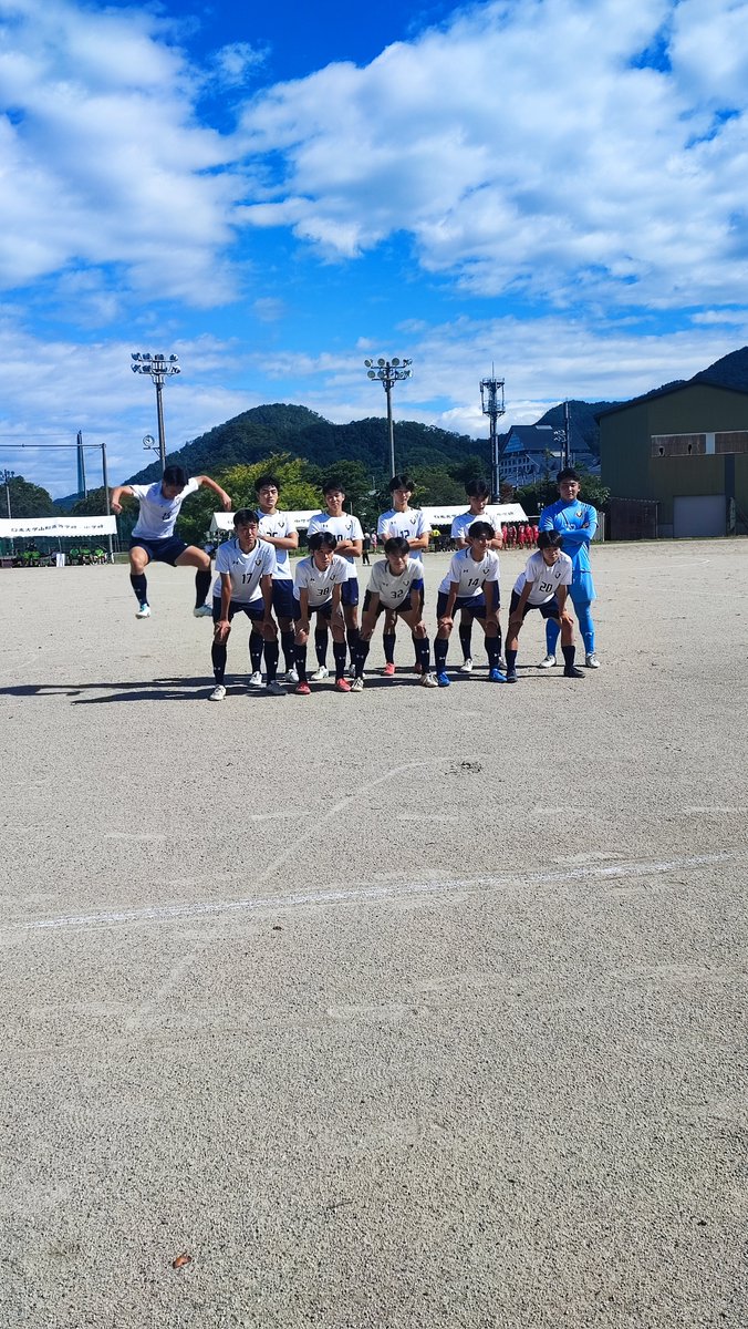 ShinjoHigashiFC's tweet photo. #新庄東 #サッカー部 
#y3リーグ #試合結果

先日、明正Cチームと戦いました。

【#試合結果】
0 - 8  #lose 
負けました

力の差を痛感した試合でした。

応援に駆けつけていただいた皆様、
ありがとうございました🙇‍♀️ ̖́- https://t.co/Cad4eKHmyc