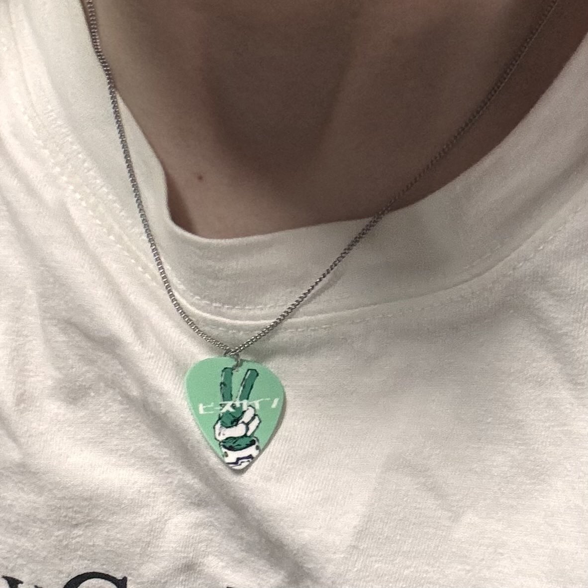 히로아카 8기 방영과 함께... 기쁜 마음을 주체하지 못하고 이벤트를 열어봅니다. RT해주신 분들 중 한 분께 개인적으로 사용하려 제작한 피스 사인 피크를 보내드립니다😊