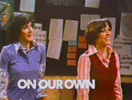 FrankMalfitano's tweet photo. FORGOTTEN TV SHOWS: ON OUR OWN, 1977-78 CBS #OnOurOwn #tvshow #sitcom #secretaries #AdAgency #1970s #CBS #BessArmstrong #LynnieGreene #GretchenWyler #DixieCarter #NYC #forgottentvshows https://t.co/oUZddxC9ZO