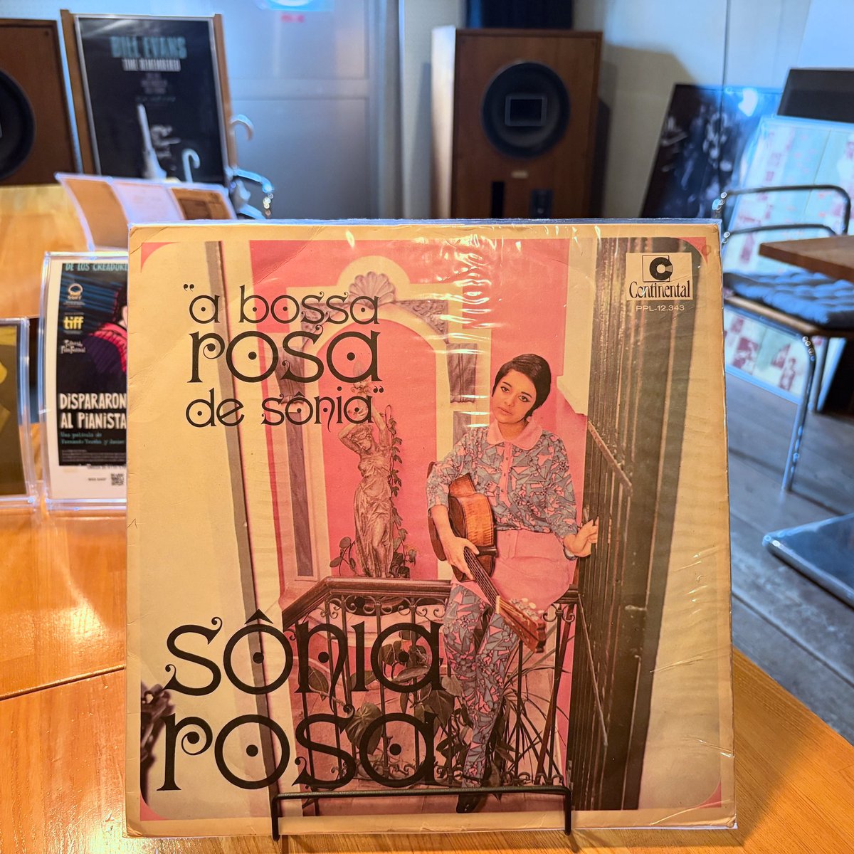 20251005 日曜日の始まりはソニア・ローザのデビュー作から。 #soniarosa 
#ジャズ喫茶 #jazzkissa #jazzcafe #altec #jazz #bossanova #sambajazz #太田市 #桐生市 #足利市 #伊勢崎市 #館林市 #熊谷市 #群馬 #CAFEMUSICA #月曜定休 #営業時間13時から20時