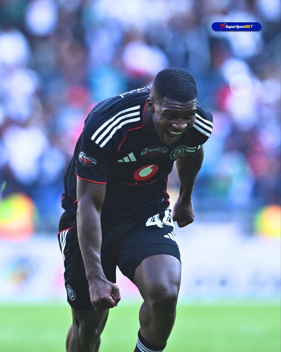 MMORTON6's tweet image. Mbekezeli Mbokazi 🚜

Guilty confession.. I’ve probably watched the replay of that goal 50 times! 😅 

CAF Champions League experience ✅
Bafana Bafana international ✅
Clean Sheet Merchant ✅
Orlando Pirates Captain ✅
Launcher of Rockets 🚀 

AFCON loading ⏳
World Cup Loading…
