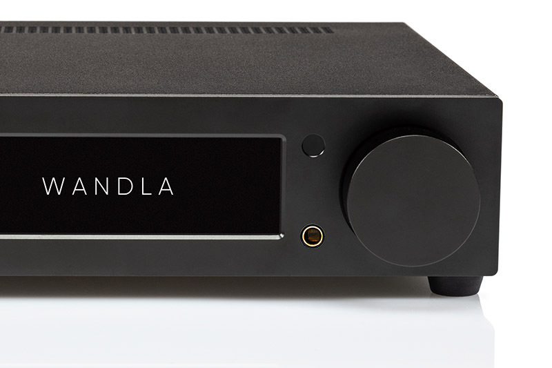 oku_papa's tweet photo. Ferrum Audio、DAC「WANDLA」に完全バランス設計のヘッドホンアンプを統合した「WANDLA HP」を10月10日発売、税込594,000円前後https://t.co/q3bJYXbDz7
https://t.co/QUTpoSBydW
https://t.co/1XrNcQtbSB
https://t.co/VUmEcq0lce
シマムセン2Fにてご予約受付中
#pcaudio #シマムセン #Ferrumaudio https://t.co/VZHoqKNqse