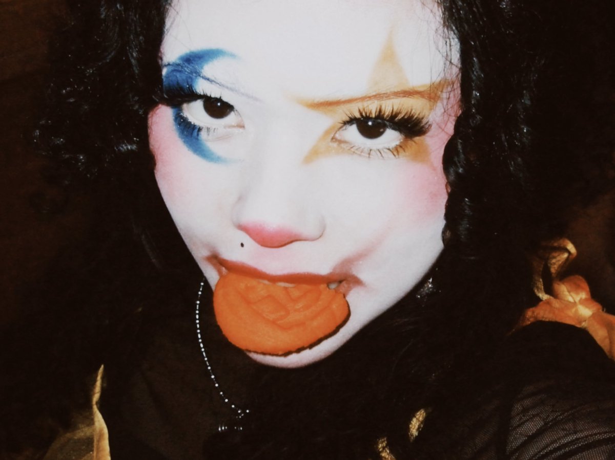 ariesisdead's tweet image. 