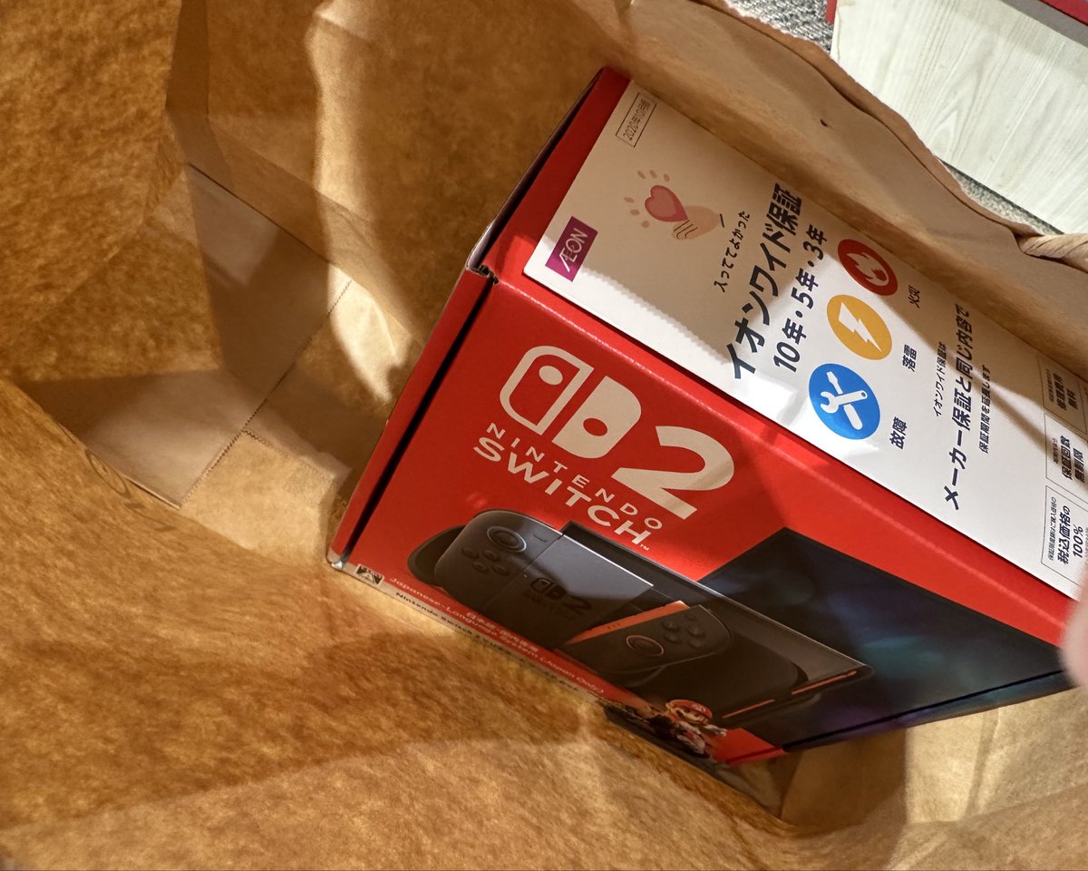 announ1's tweet photo. Switch2やっと買えた〜！朝イオンをふらっと���いたら売ってた！！
ZA間に合って安心。でもZA発売まで封印して仕事頑張ります。 https://t.co/7H0g68RqSp
