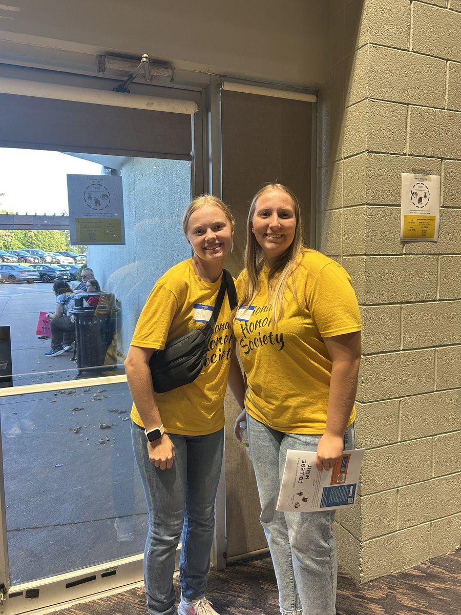 LSHS National Honor Society tweet media