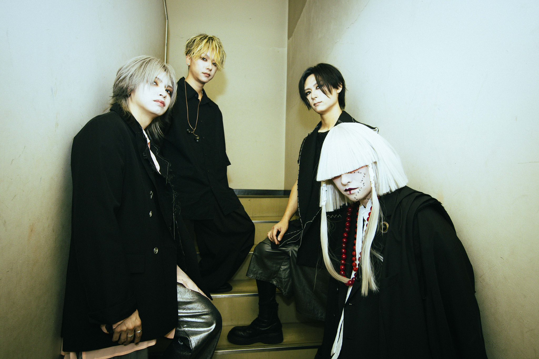 真天地開闢集団ジグザグ『オキニ』生産終了　激レアCD　入手困難　外装ビニール付き Amazon.co.jp: 【 通常盤 】 -真天地開闢集団-ジグザグ/シングル