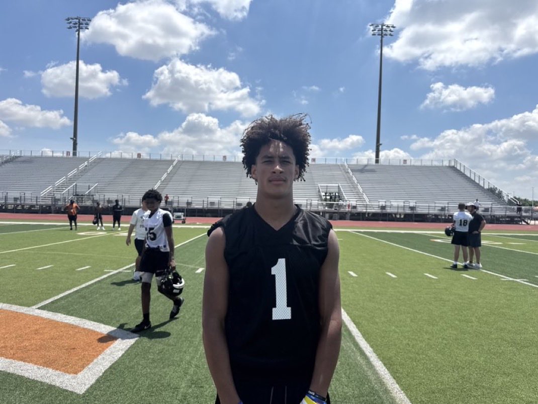 Landyn Rosow (@rivalslandyn) on Twitter photo 2027 A&M target ATH Jaiden Fields
“I loved the atmosphere and the coaches showed love, Coach Elko & Coach Wiggins. “
<a href="/JaidenFields10/">Jaiden “JJ” Fields</a> <a href="/MaroonInside/">MaroonInsider</a> 2027 A&M target ATH Jaiden Fields
“I loved the atmosphere and the coaches showed love, Coach Elko & Coach Wiggins. “
<a href="/JaidenFields10/">Jaiden “JJ” Fields</a> <a href="/MaroonInside/">MaroonInsider</a>