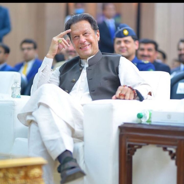 سالگرہ مبارک ہو خان صاحب 💚
#HappyBirthdayImranKhan 
#ImranKhan #BirthdayOfHope